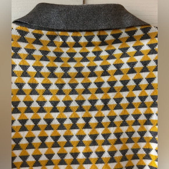 BELLE POGUE Long Sleeved Cropped Cardigan - Picture 7 of 10